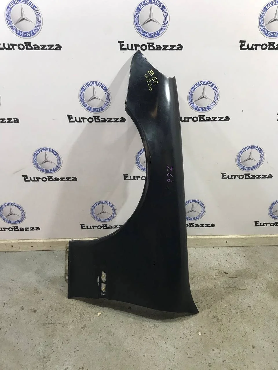 Крыло переднее левое Mercedes W220