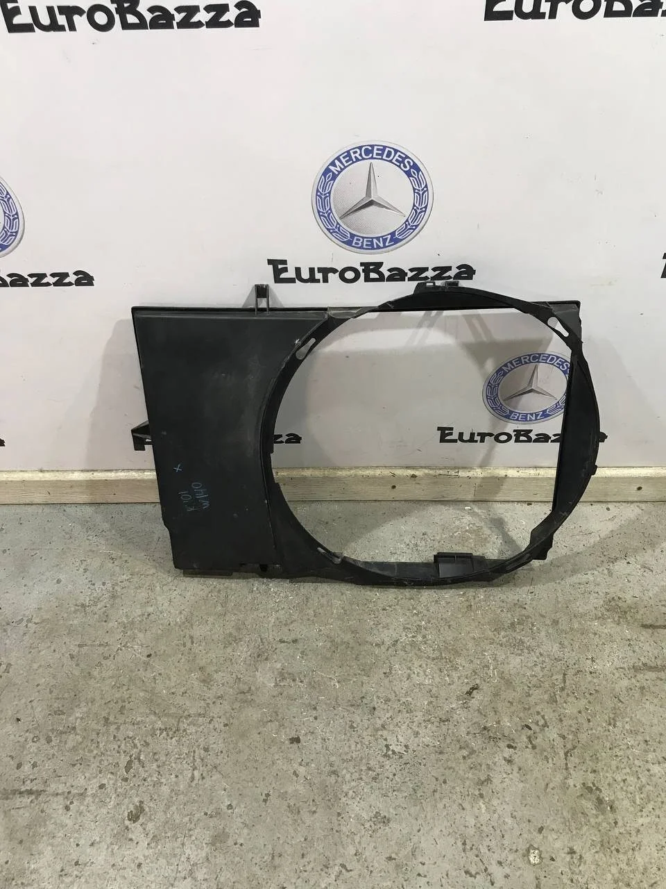 Диффузор вентилятора Mercedes W140