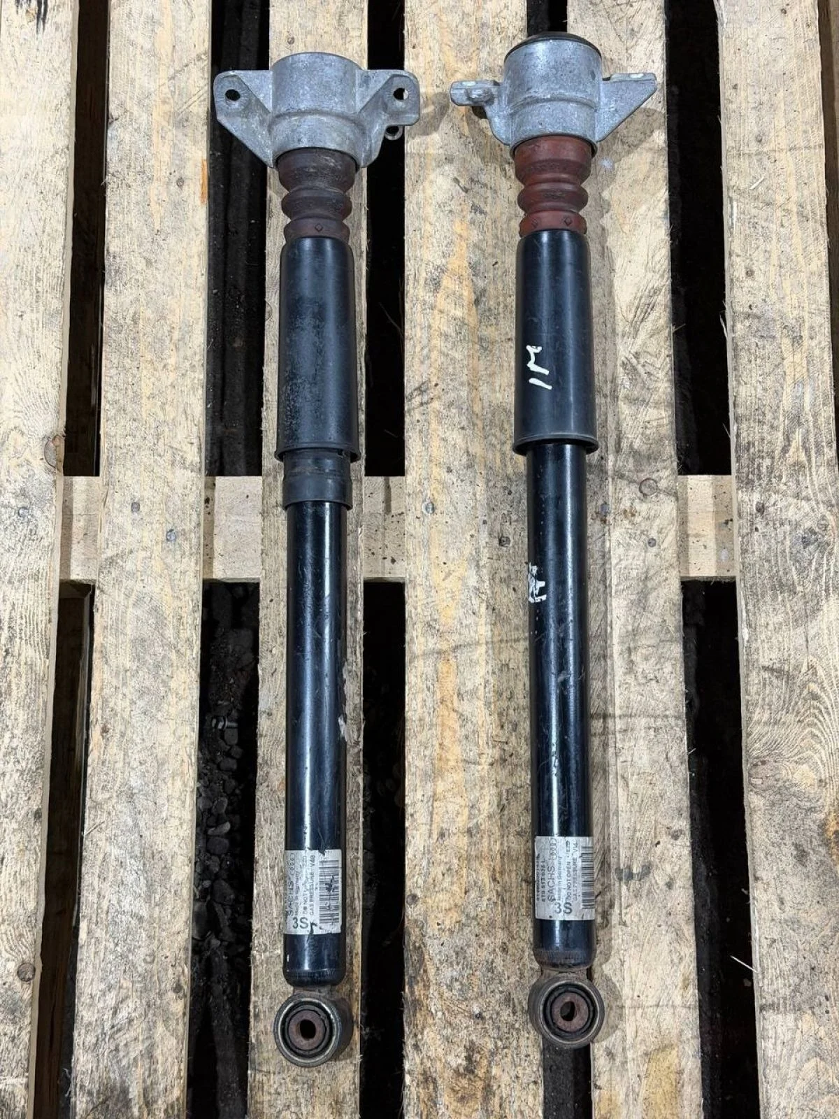 Задний амортизатор Audi A5 8T