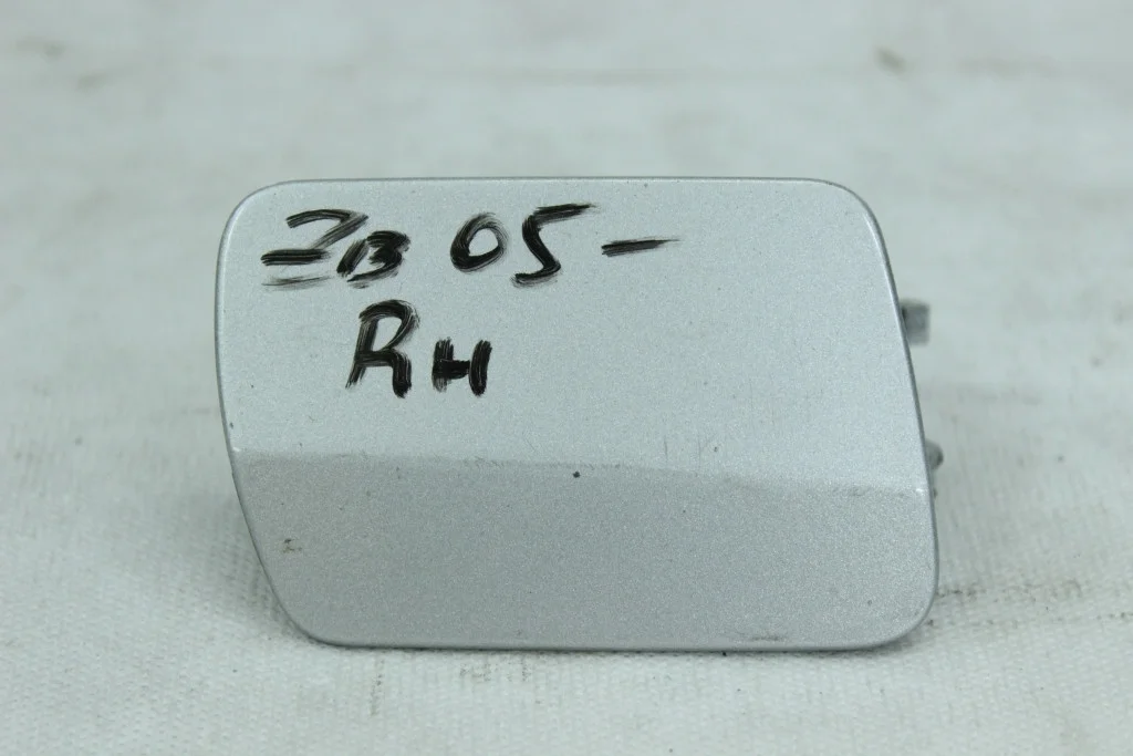 Крышка фароомывателя правая Opel Zafira B 05-