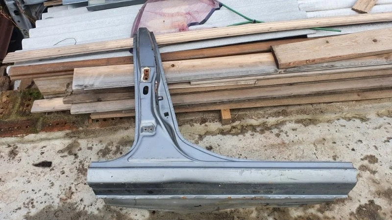 Порог кузова Nissan Maxima 2000-2006 760224Y931 CA33 VQ20, правый