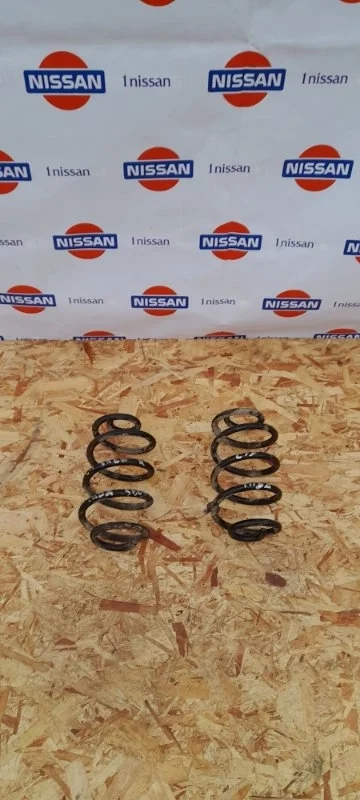 Пружина подвески Nissan Tiida 207-2012 55020EM00B C11 HR16, задняя