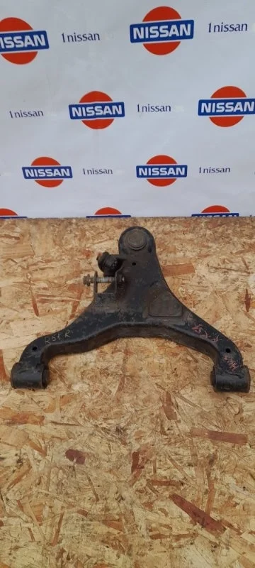 Рычаг подвески нижний Nissan Pathfinder 2007-2010 54500EB300 R51 YD25, передний правый