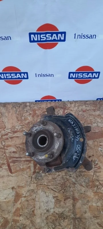 Кулак поворотный Nissan Maxima 2000-2006 400152Y000 CA33 VQ20, передний левый