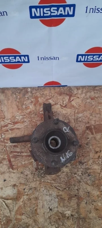 Кулак поворотный Nissan ALMERA 2000-2006 400144M400 N16 QG 15, передний правый