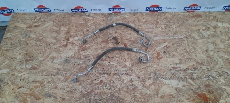 Трубка кондиционера Nissan ALMERA 2000-2006 92490BM402 N16 QG18, передняя
