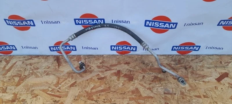Трубка кондиционера Nissan Maxima 2000-2006 924902Y900 CA33 VQ20, передняя