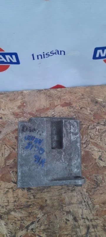 Кронштейн крепления МКПП Nissan Note 2006-2013 11253AX600 E11 CR14, передний левый