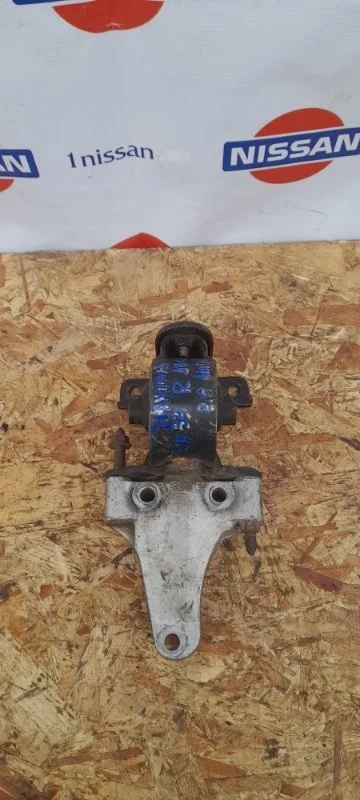 Подушка двигателя Nissan Maxima 2000-2006 112102Y010 CA33 VQ20, передняя правая