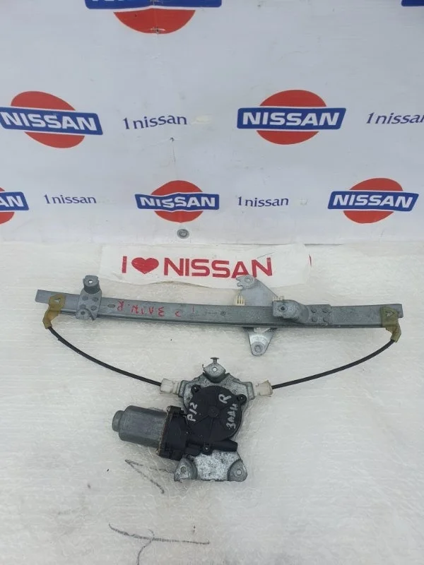 Стеклоподъемный механизм Nissan PRIMERA 2002-2007 82700AV610 P12 QG18, задний правый