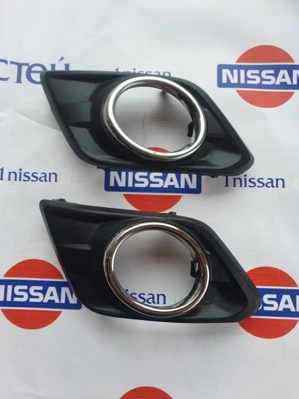 Накладка противотуманной фары Nissan X Trail 2014-2017 622574BA0B T32 MR20DD, передняя левая