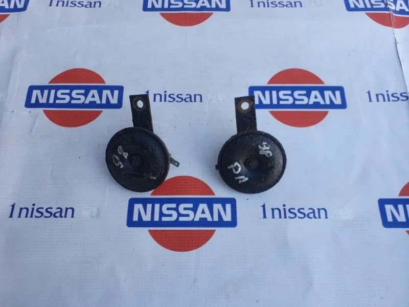 Звуковой сигнал Nissan Primera 1996-2001 256202F010 P11 GA16DE, передний