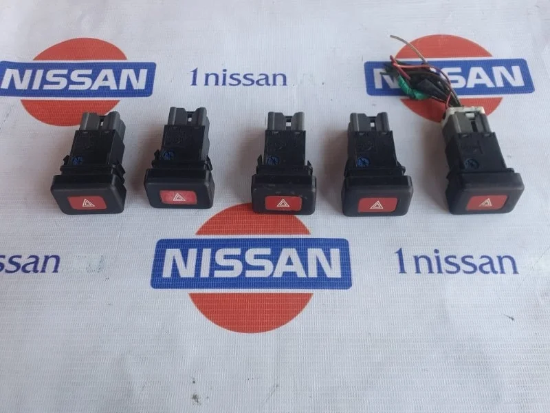 Кнопка аварийной сигнализации Nissan Almera 1995-2000 252900N000 N15 GA16, передняя