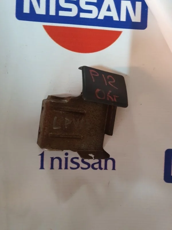 Ручка открывания капота Nissan PRIMERA 2001-2007 65621AU800 P12 QG16-QG18, передняя левая