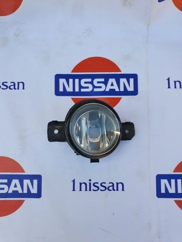 Фара противотуманная Nissan Qashqai 2006-2013 261558990A J10 MR20, передняя левая