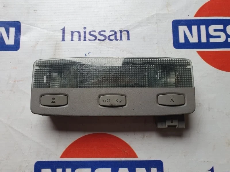 Плафон подсветки салона Nissan Primera 2002 -2007 26430AV700 P12 QG18, передний