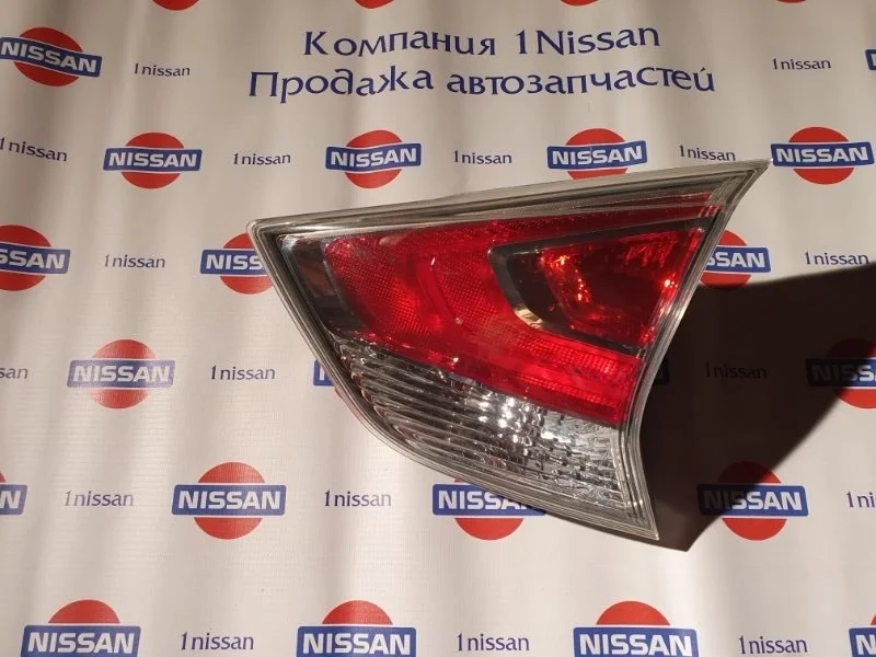 Фонарь задний внутренний Nissan X Trail 2015 265504CA1B T32 MR20DD, задний правый