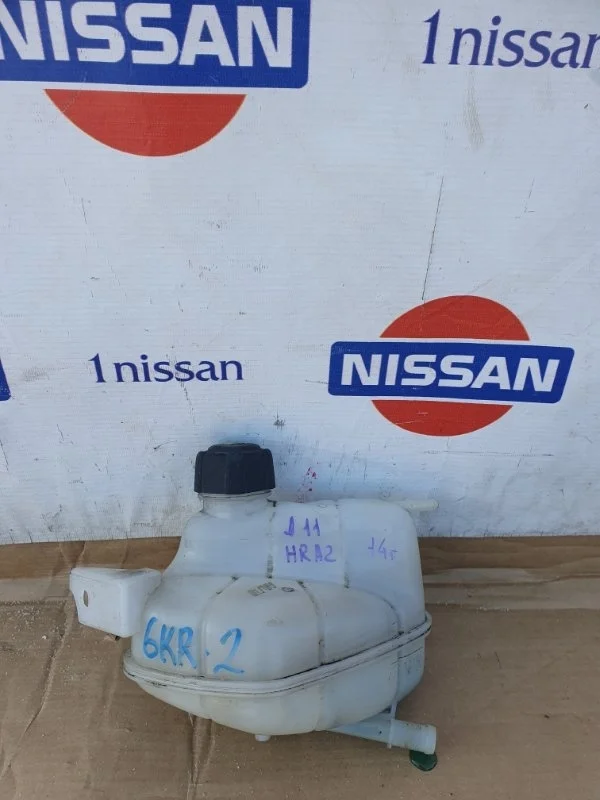 Бачок расширительный Nissan Qashqai 2014 217114EA0A J11 HRA2, передний