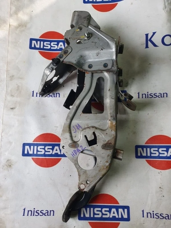 Педаль тормоза Nissan Qashqai 2014 465014CG2B J11 HRA2, передняя