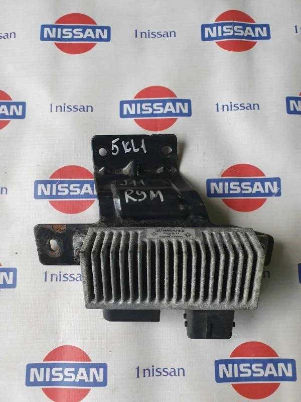 Блок управления свечами накала Nissan Qashqai 2016 271206395R J11 R9M, передний