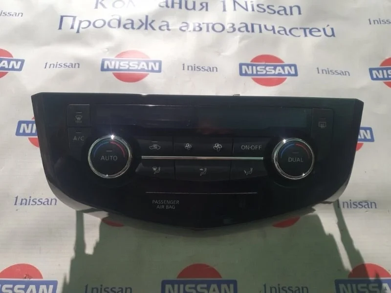 Блок управления климат-контролем Nissan Qashqai 2015 275004BR0A J11 K9K, передний