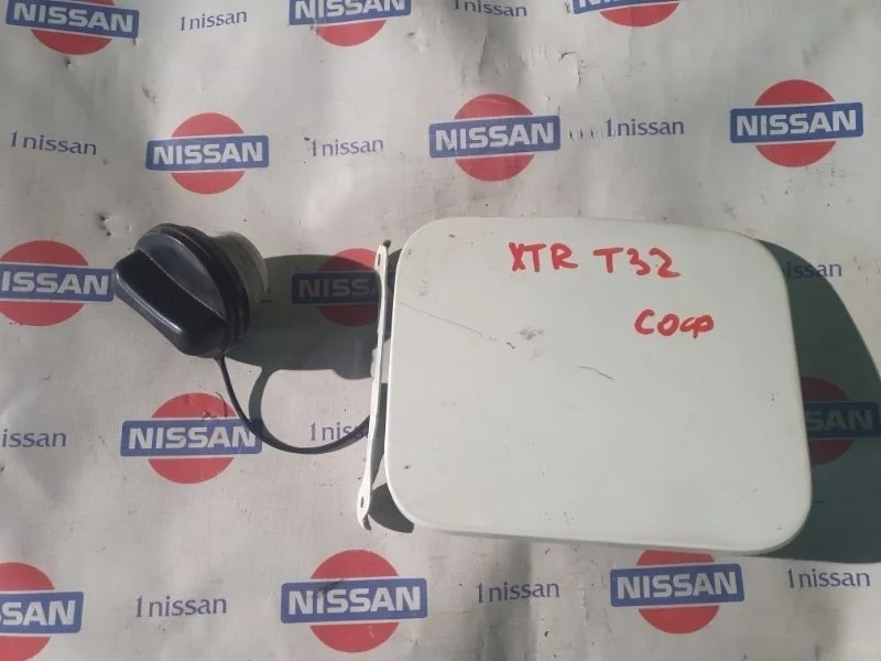 Лючок топливного бака Nissan X Trail 2016 788304CC0A T32 MR20DD, задний правый