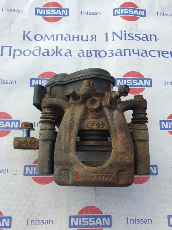 Суппорт тормозной Nissan X Trail 2016 440114CA0A T32 MR20DD, задний левый