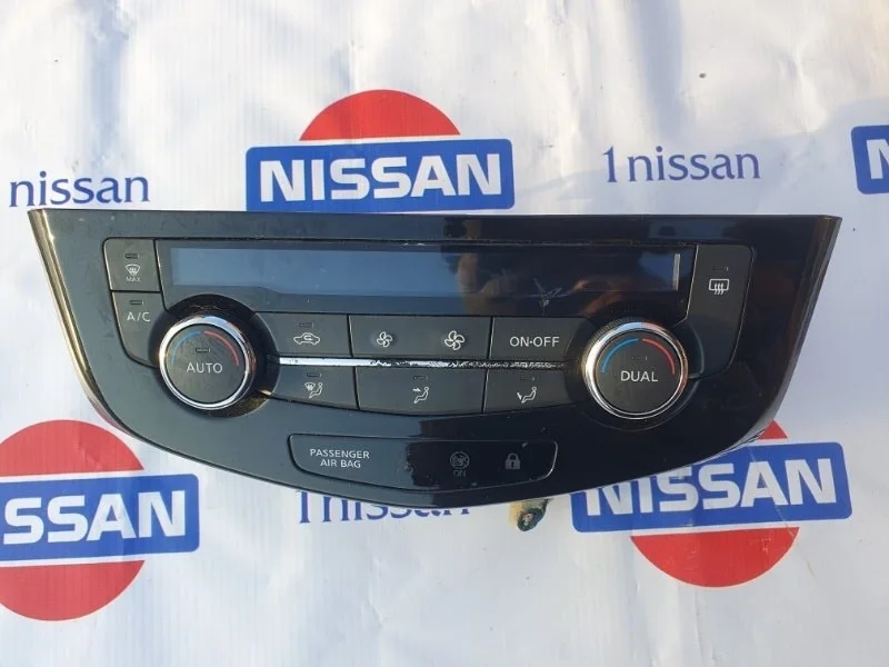 Блок управления климат-контролем Nissan X Trail 2015 275004BR0A T32 R9M, передний