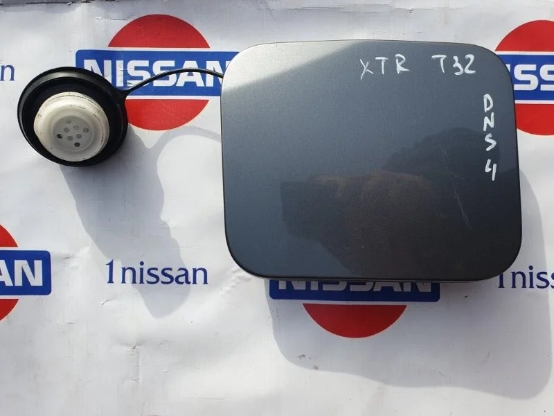Лючок топливного бака Nissan X Trail 2015 788304CC0A T32 R9M, задний правый