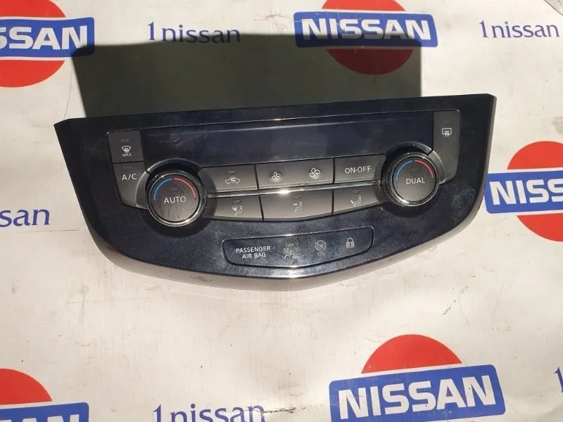 Блок управления климат-контролем Nissan Qashqai 2015 275004BR0A J11 HRA2, передний