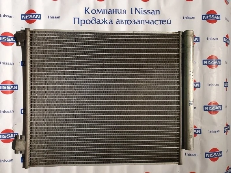 Радиатор кондиционера Nissan Qashqai 2015 9211000Q0A J11 R9M, передний