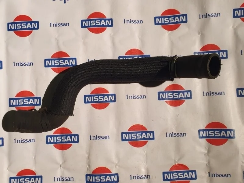 Патрубок системы охлаждения Nissan Qashqai 2015 215034EB1A J11 R9M, передний