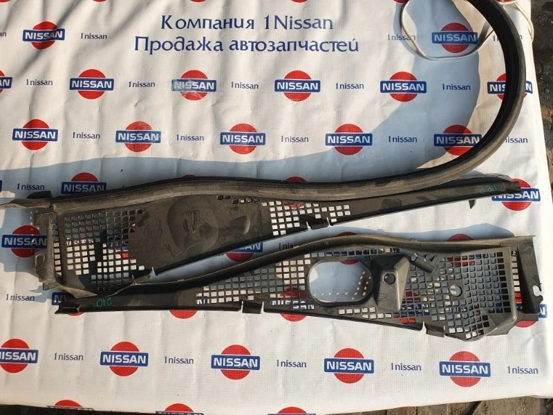 Жабо Nissan Terrano 2014 8200825457 D10 K4M690, переднее