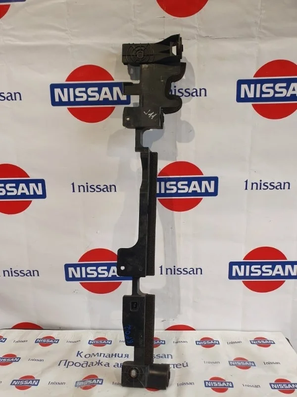 Кронштейн кузовной Nissan Qashqai 2015 215424EA0A J11 HRA2, передний