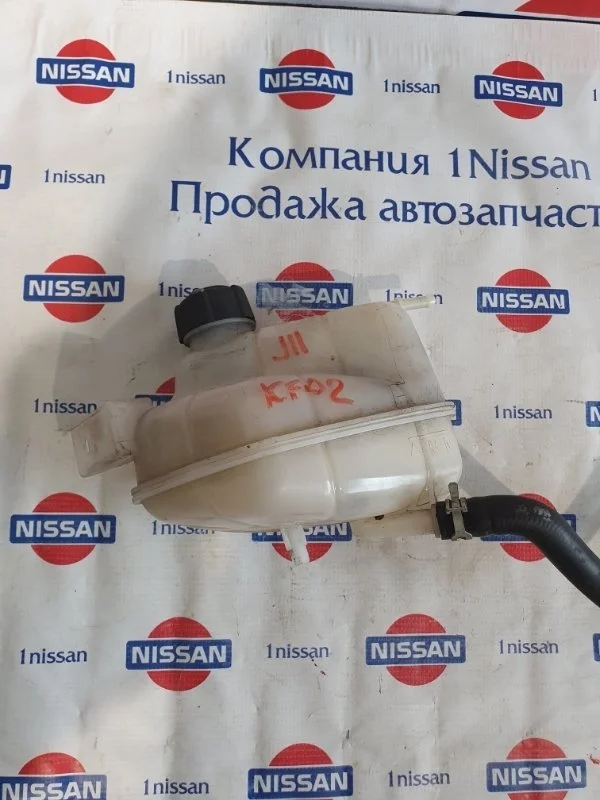 Бачок расширительный Nissan Qashqai 2015 217114EA0A J11 HRA2, передний