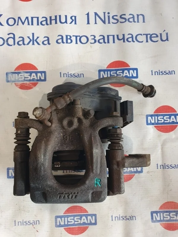 Суппорт тормозной Nissan Qashqai 2015 440014EA0A J11 HRA2, задний правый
