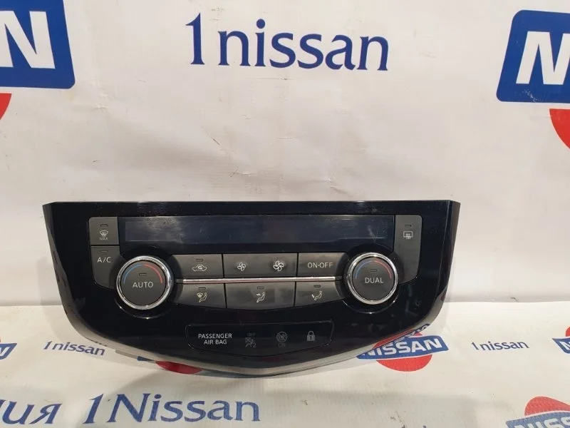 Блок управления климат-контролем Nissan Qashqai 2015 275004BR0A J11 HRA2, передний