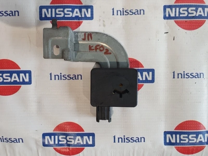 Звуковой зуммер Nissan Qashqai 2015 256404BA0A J11 HRA2, передний