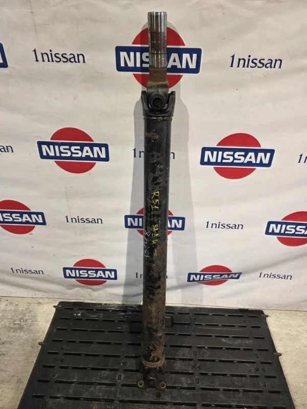 Карданный вал Nissan Pathfinder 2006 37300EB30A R51 YD25, задний