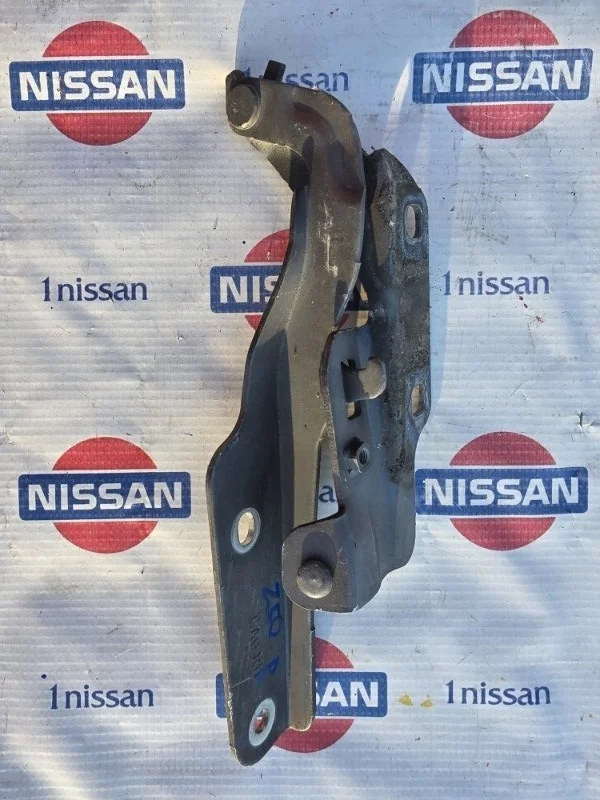 Петля капота Nissan Murano 2008 65400CA000 Z50 VQ35DE, передняя правая