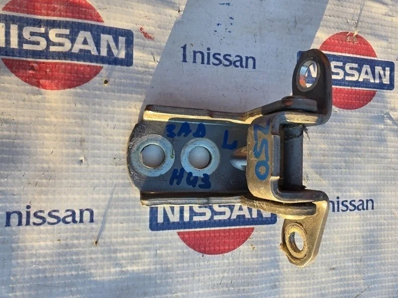 Петля двери Nissan Murano 2008 824214P000 Z50 VQ35DE, задняя левая
