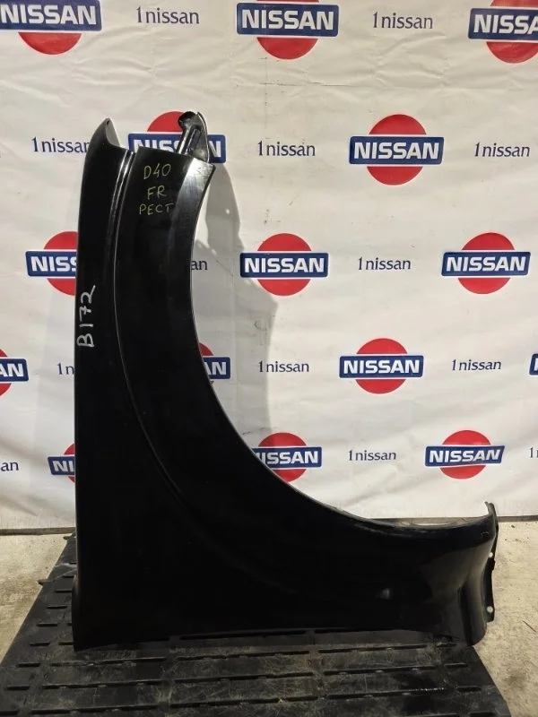 Крыло Nissan Navara 2012 F31004X0MA D40 YD25, переднее правое