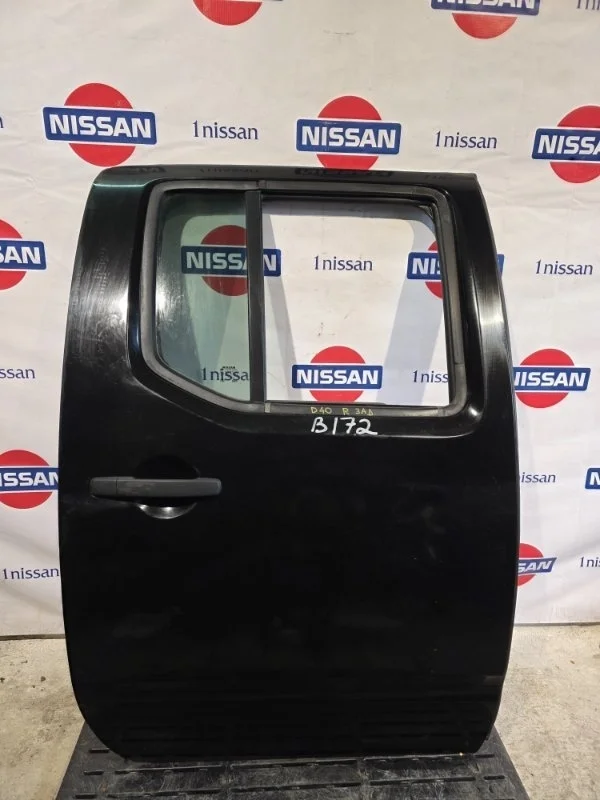 Дверь боковая Nissan Navara 2012 82100EB30J D40 YD25, задняя правая