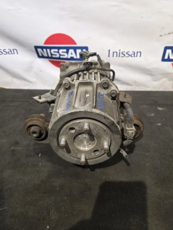 Редуктор моста Nissan X Trail 2017 383004BF0A T32 M9R, задний