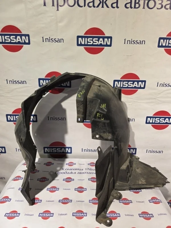 Подкрылок Nissan Qashqai 2015 63843BM90B J11 HRA2, передний левый
