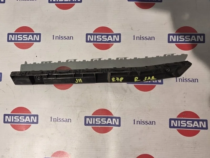 Кронштейн крепления Nissan Qashqai 2015 852204EA0A J11 HRA2, задний правый