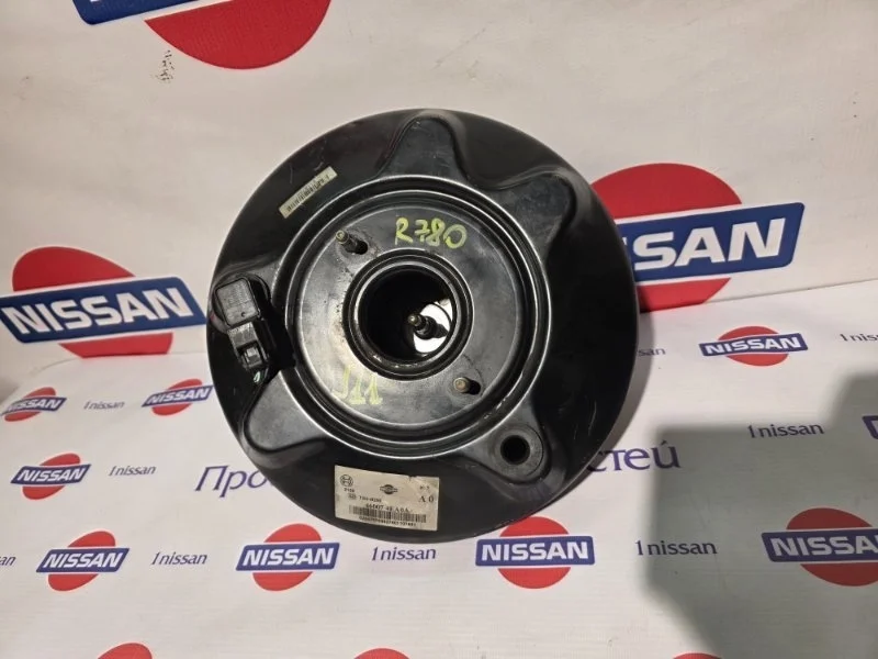 Вакуумный усилитель тормозов Nissan Qashqai 2015 472104EH0J J11 HRA2, передний