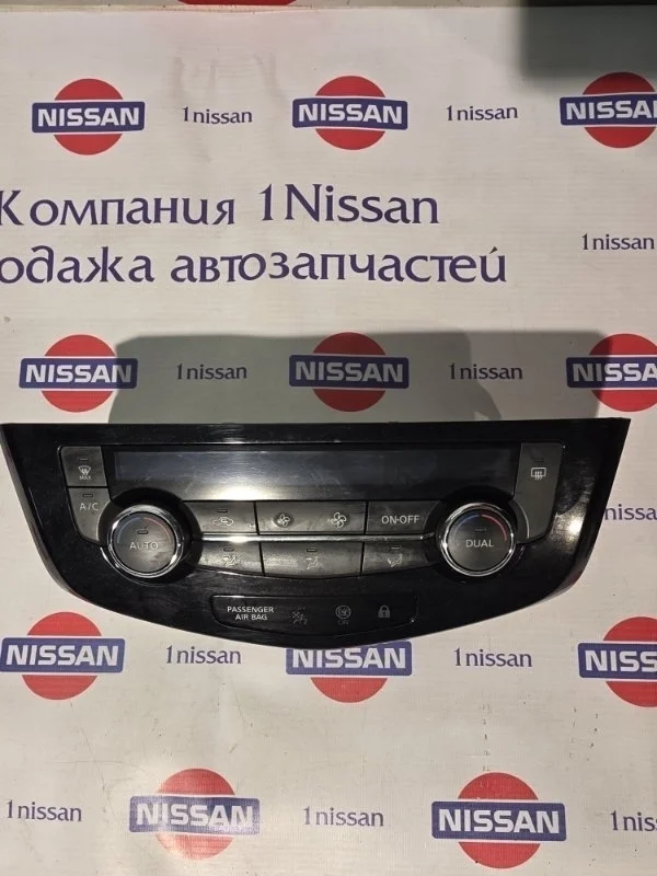 Блок управления климат-контролем Nissan Qashqai 2015 275004BR0A J11 HRA2, передний