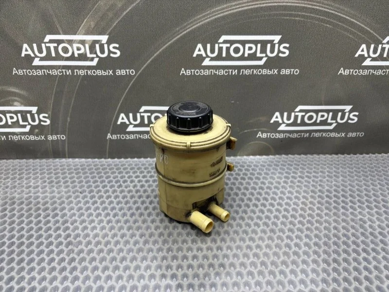 Бачок гур Renault Sandero 2010 8200005185 ХЕТЧБЕК 1.4 K7JA 710