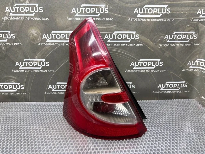 Фонарь Renault Sandero 2010 8200734825 ХЕТЧБЕК 1.4 K7JA 710, задний левый
